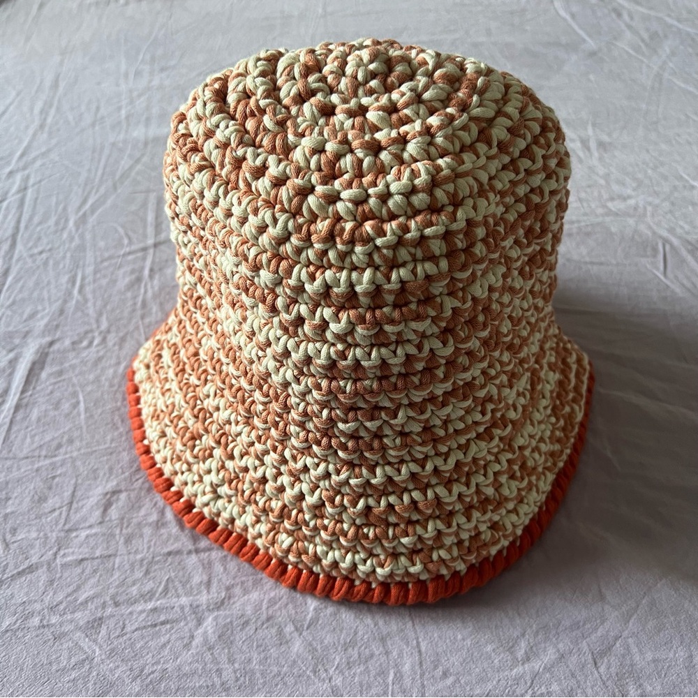NWT Coach Crochet Bucket Hat Orange XS/S - Picture 4 of 6